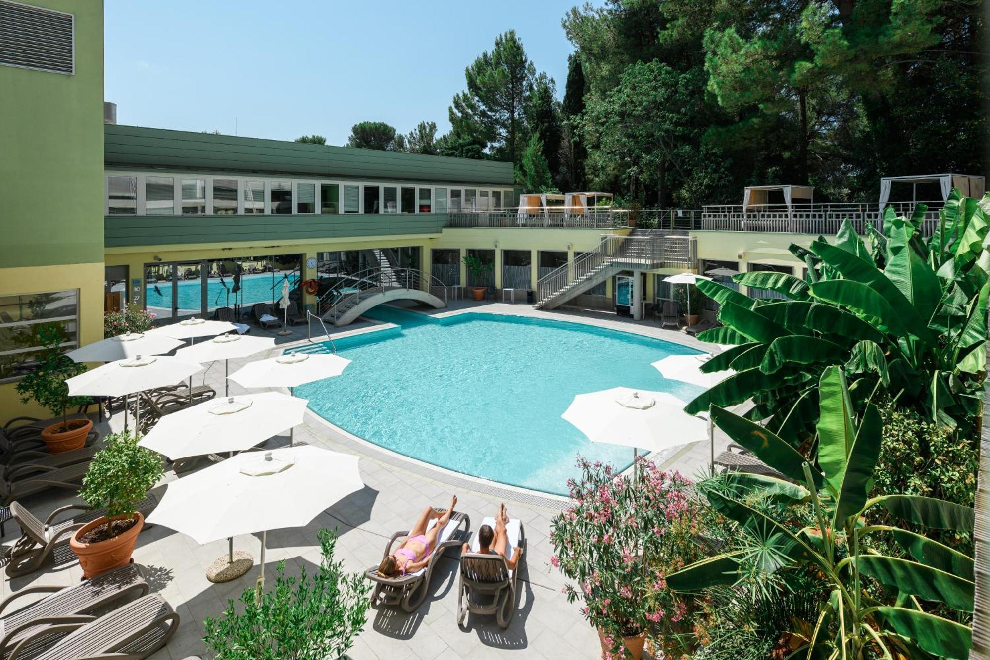 Hotel Laguna Deluxe - Terme Krka Strunjan Extérieur photo
